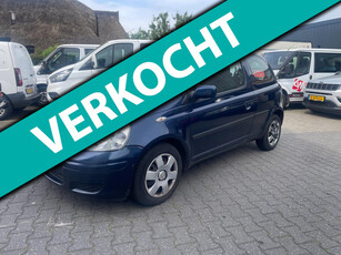 Toyota Yaris 1.3 VVT-i Sol