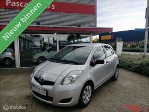 Toyota Yaris 1.3 VVTi Aspiration 6 bak airco apk pdc