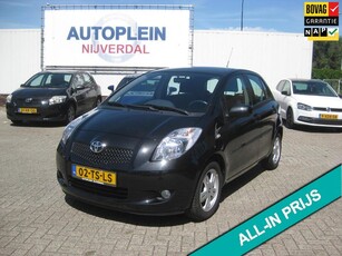 Toyota Yaris 1.3 VVTi Luna complete nieuw in Nederland