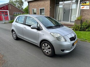 Toyota Yaris 1.3 VVTi Terra AIRCO ELEC RAMEN APK MOOI AUTO