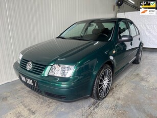 Volkswagen Bora 2.3 V5 Highline