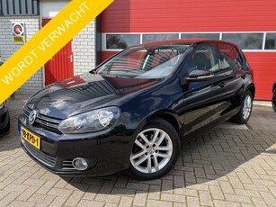 Volkswagen Golf 1.2 TSI Highline BlueMotion NAVI / CLIMA /