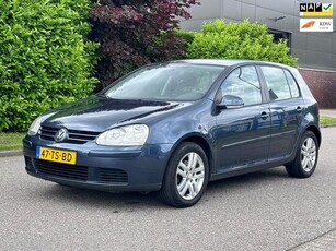 Volkswagen Golf 1.6 Optive 5DR*1e