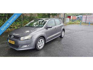 Volkswagen Polo 1.2 TSI Comfortline NETTE AUTO RIJD EN SCHAKELT TOP