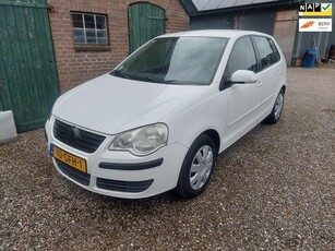 Volkswagen Polo 1.4-16V Comfortline 5-deurs AIRCO/cruise