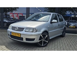 Volkswagen Polo 1.4-16V Trendline 5deurs + SPORTSTOELEN +