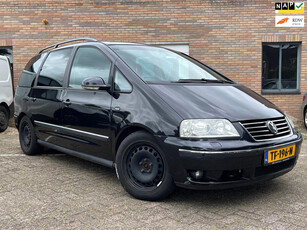 Volkswagen Sharan 2.8 V6 Highline LEES ADVERTENTIE