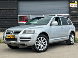 Volkswagen Touareg 5.0 V10 TDI Grijs-Kenteken Panoramadak