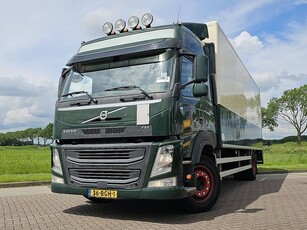 VOLVO FM 330 globe 19.5t taillift