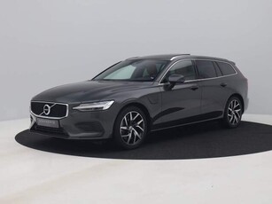 Volvo V602.0 T8 Twin Engine AWD Momentum | PANO | CAMERA