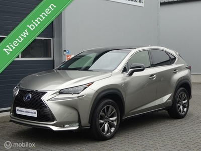 Lexus NX 300h AWD F Sport Aut. Pano, Dealer, 1 ste eig, LED