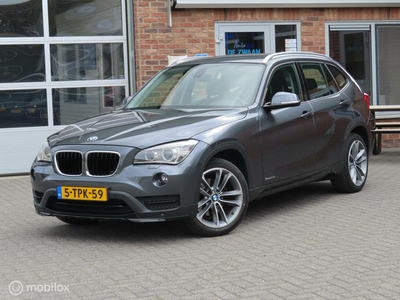 BMW X1 sDrive20i Sport-Line, Executive, Automaat, 18 Inch, Xenon