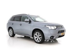 Mitsubishi OUTLANDER 2.0 PHEV Instyle AWD Aut. *PANO | BI-XENON | VOLLEDER | NAVI-FULLMAP | ROCKFORD-AUDIO | CAMERA | KEYLESS | ECC | PDC | CRUISE | COMFORT-SEATS | 18