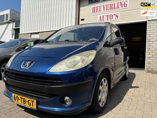 Peugeot 1007 1.6-16V Sesam Sporty AUTOMAAT