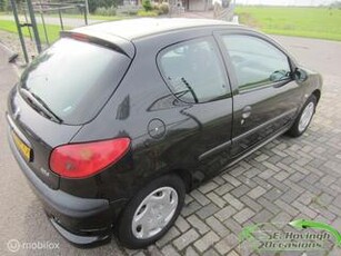 Peugeot 206 1.4 Gentry