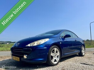 Peugeot 307 CC 2.0-16V, BJ 2006, Lage km, Leer, APK Sep 2025