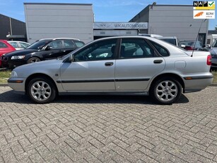 Volvo S40 1.8 Luxury