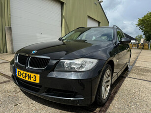 BMW 3 Serie Touring 318i Business Line