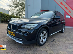 BMW X1 sDrive18i Executive VERKOCHT! NW APK! ( AIRCO + TREKHAAK + NAVI +LM VELGEN )