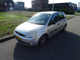 Ford Fiesta 1.4-16V First Edition