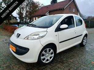 Peugeot 107 1.0-12V XS 5-Deurs met Airco en Diverse Opties !