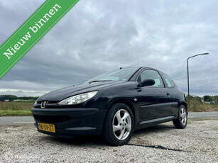 Peugeot 206 1.4 HDi One-line, BJ 2006, Airco, APK Okt 2025