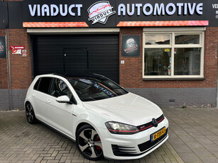 Volkswagen Golf 2.0 TSI GTI Performance Pano Leer Bomvol