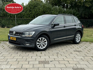 Volkswagen Tiguan 1.4 TSI Comfortline Business CarPlay! Adaptive cruise! Trekhaak!