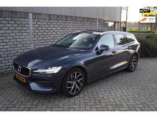 Volvo V60 2.0 T4 Momentum Pro Autom Panodak Leder Navi Camera Clima Cruise 2x PDC LMV Apple Carplay Trekhaak ENZ NL Auto.