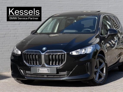 BMW 2-serie Active Tourer 225e / X-Drive Hybride Panoramadak DAB