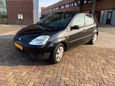 Ford Fiesta 1.3 Core! 5 Deurs! 2002! 178 DKM NAP!!