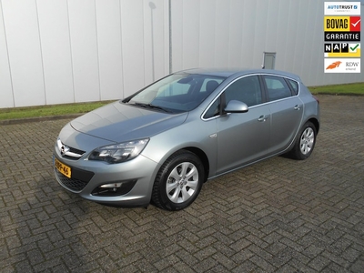 Opel Astra Benzine