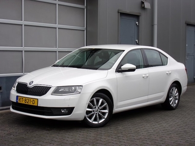 Skoda Octavia Benzine