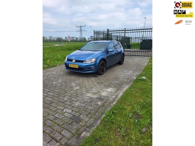 Volkswagen Golf Benzine