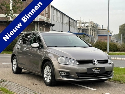 Volkswagen Golf Benzine