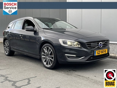 Volvo V60 2.4 D6 Twin Engine R-Design (bj 2015, automaat)