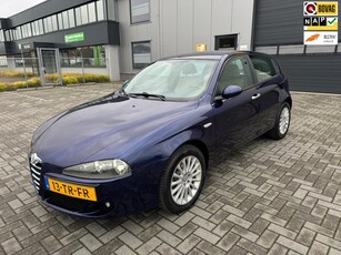 Alfa Romeo 147 1.6 T.Spark Blackline II