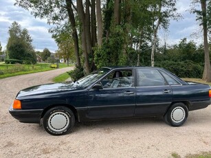 Audi 100 5 cilinder (bj 1984)