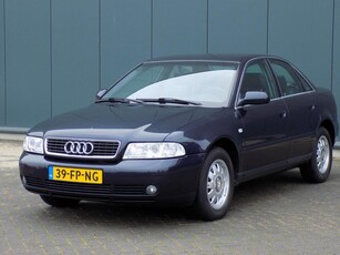 Audi A4 Limousine 1.6 Advance Automaat