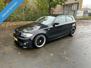 BMW 1-serie 116i EffDyn. Ed. Business Line Ultimate Edition