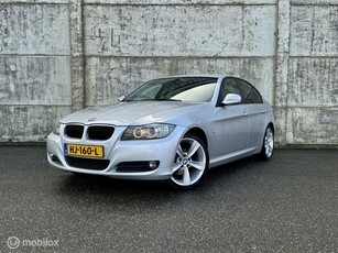 BMW 3-serie 320i High Executive/LED/Leder/cruise/automaat!