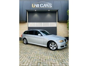 BMW 3-serie Touring 318i Business LineNaviZwart hemelLMV