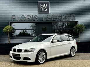 BMW 3-serie Touring 318i Youngtimer M Sport Zwart Leer