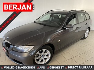 BMW 3 Serie Touring 320i Executive AUTOMAAT LEER AIRCO