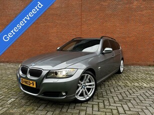 BMW 3-serie Touring 330xi High ExecutiveAUTOMAATCRUISENAV