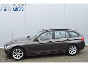 BMW 320d AUT. Touring Exe 2015 Havanna Pano HUD Keyless