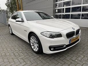 BMW 5 Serie 520i Luxury Edition (bj 2016, automaat)