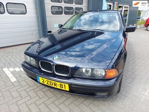 BMW 5-serie 528i