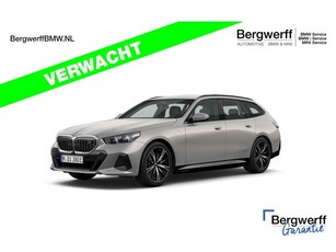 BMW i5 Touring eDrive40 M-Sport - Driving Ass Prof -