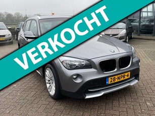 BMW X1 SDrive18i Executive, Navi, Trekhaak, 1e eig afk